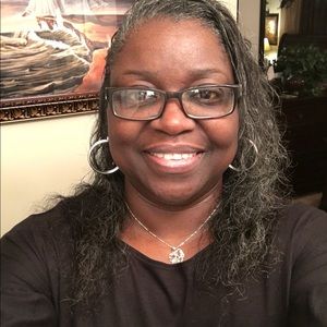 Meet your Posher, Paula